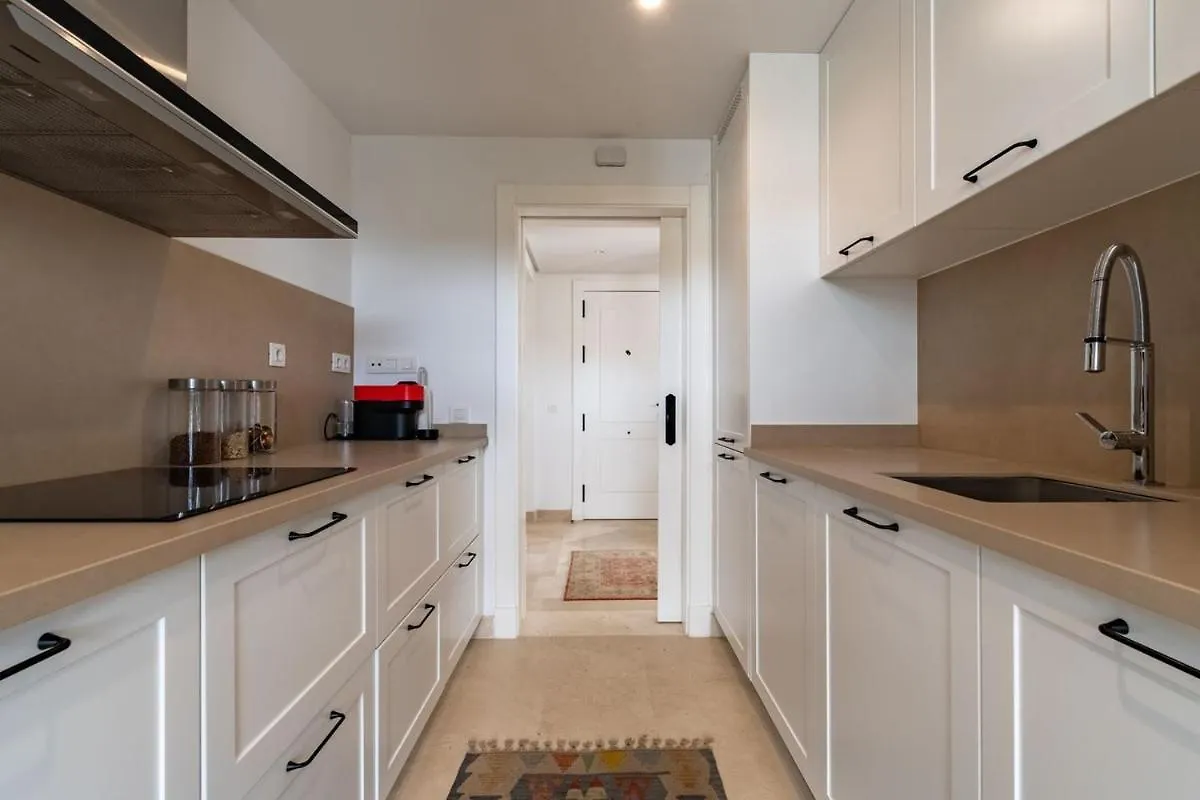Penthouse With Sea View, Gym & Pool In Puerto Banus Apartment Marbella